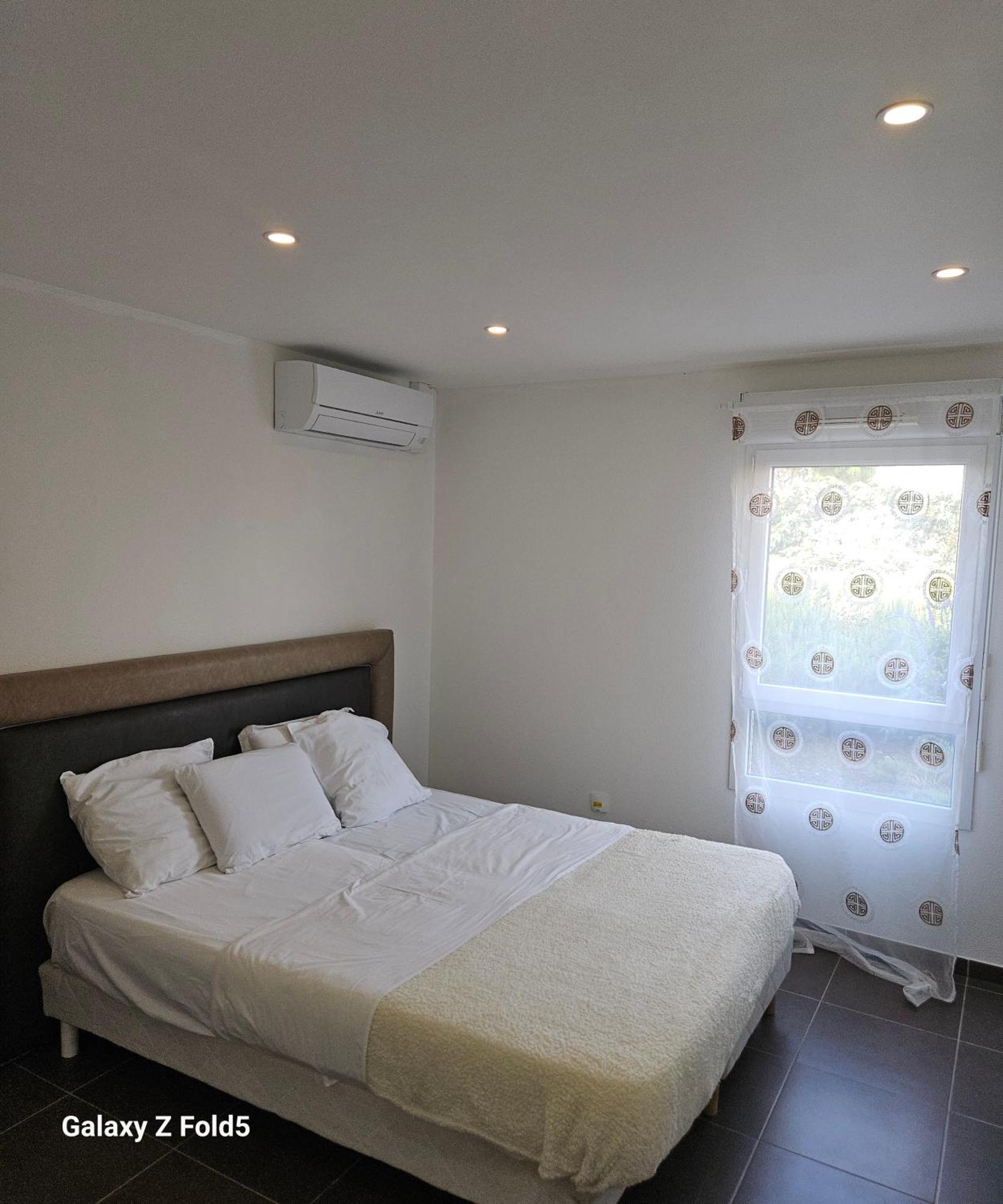 Apartamento Via Center Bat A Fréjus Exterior foto