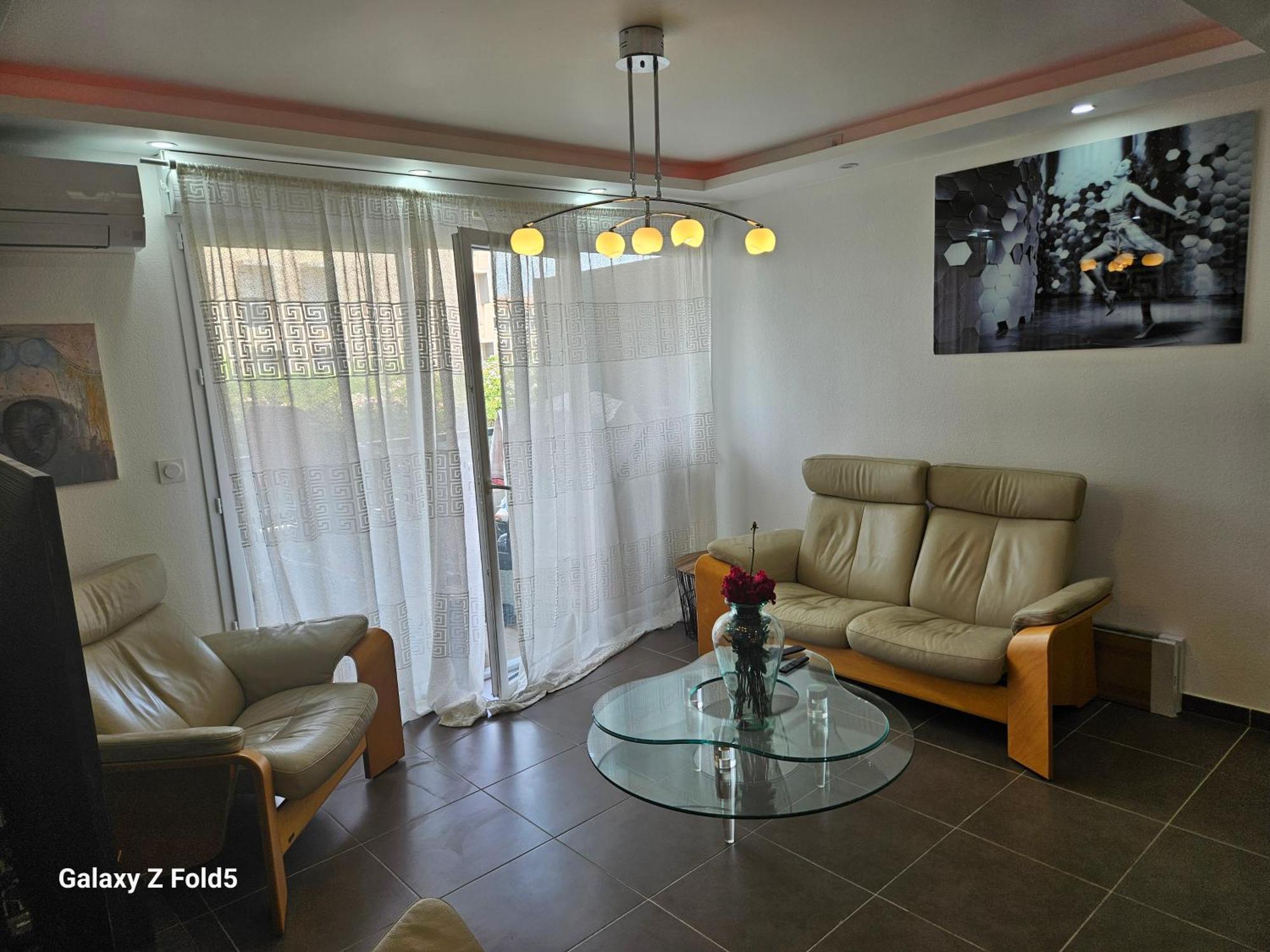 Apartamento Via Center Bat A Fréjus Exterior foto